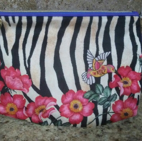 Estee Lauder Make-up Bags (2) - Picture 2 of 11